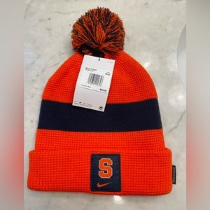 Syracuse University NWT winter hat